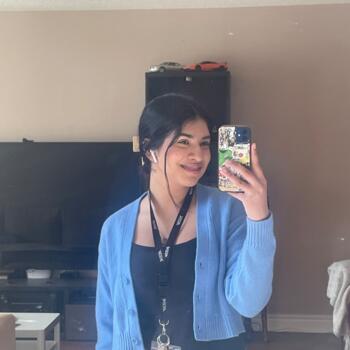 Babysitter in Oakville: Zahra