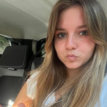 Babysitter in Limoges: Lucie