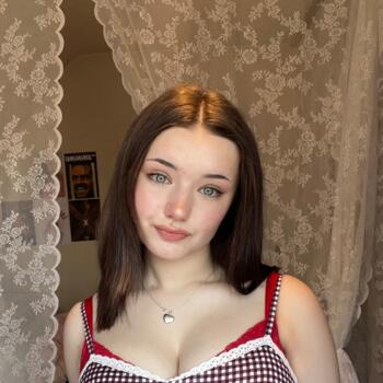 Babysitter in Bognor Regis: Alice