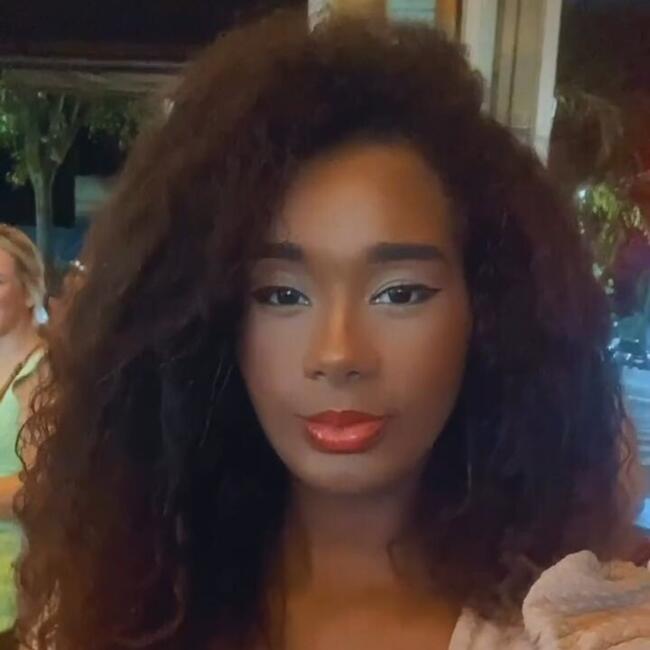 Babá em Balneário Camboriú: Mariana