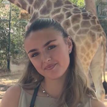 Babysitter in Versoix: Zoé