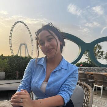 Babysitter in Dubai: Valentina