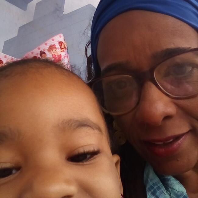 Babysitter in Niterói: Denise