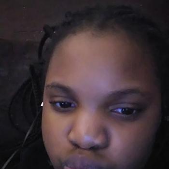 Babysitter Detroit: Jasmine