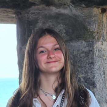 Babysitter in Brive-la-Gaillarde: Pauline