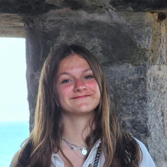 Babysitter in Brive-la-Gaillarde: Pauline