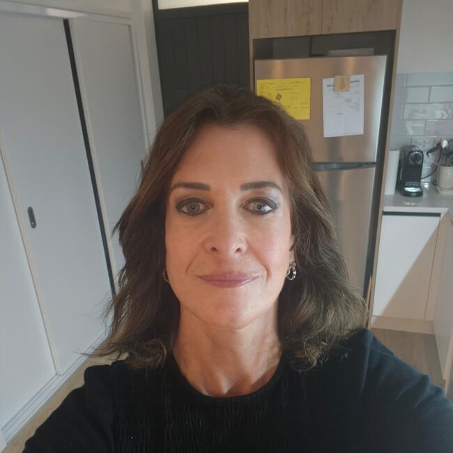 Babysitter in Auckland: Vanessa