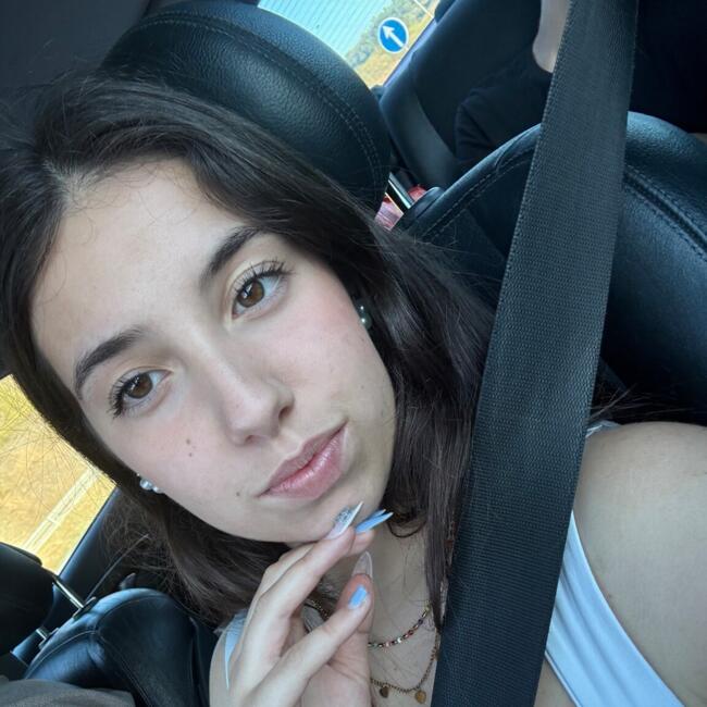 Babysitter em Pontinha: Oriana