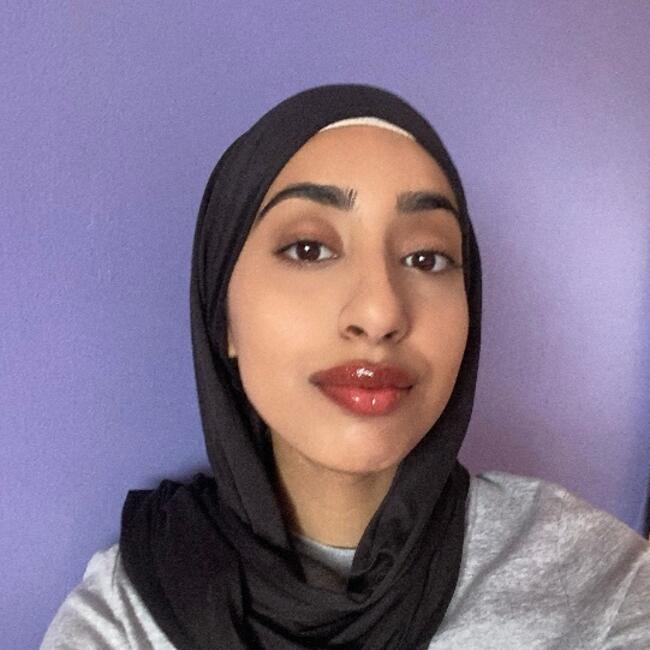 Babysitter in Huddersfield: Urooj