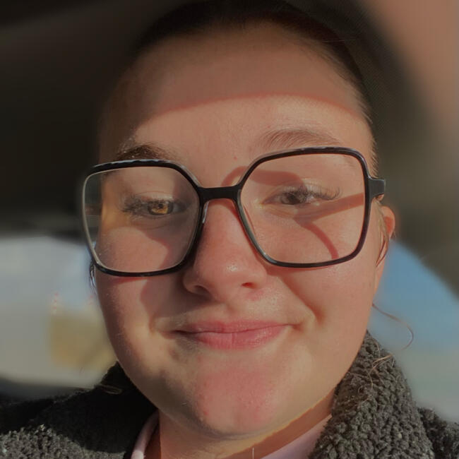 Babysitter in Merville: Juliette