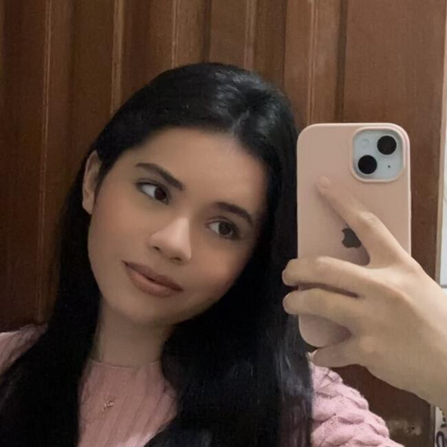 Babysitter in Paragominas: Caroline