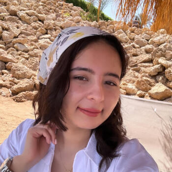 Opiekunka do dziecka w Warszawa: Fayzullayeva