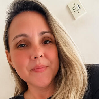 Babysitter Limeira: Gisele