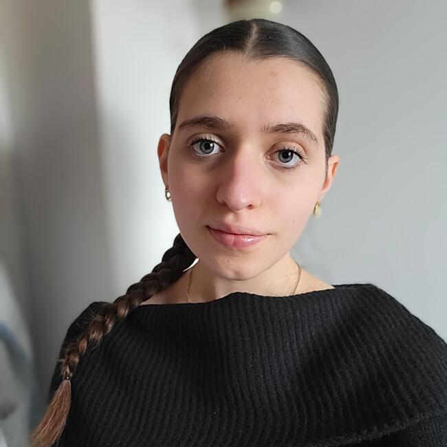 Babysitter in Commer: Adèle