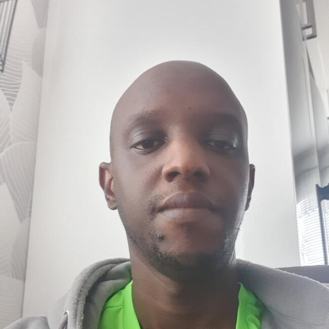 Barnvakt i Skultuna: Yvan