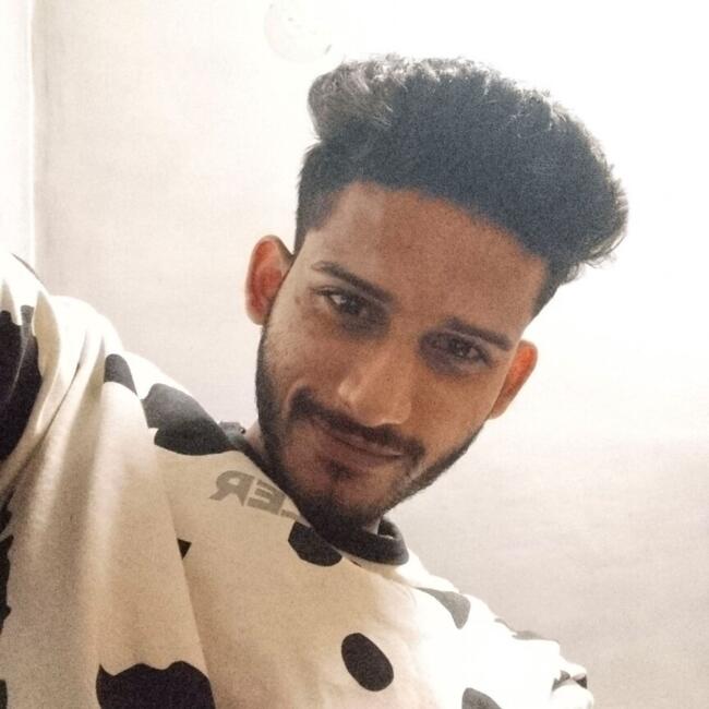 कोलकाता में बेबीसिटर: Chirag