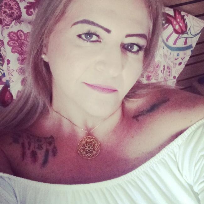 Babysitter in Lisbon: Tania