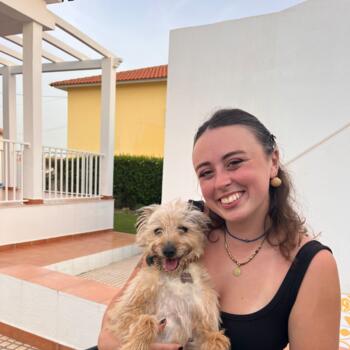 Babysitter São João das Lampas: Emer