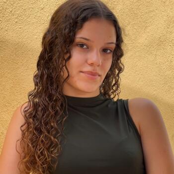 Babysitter em Belas: Nicole amaral