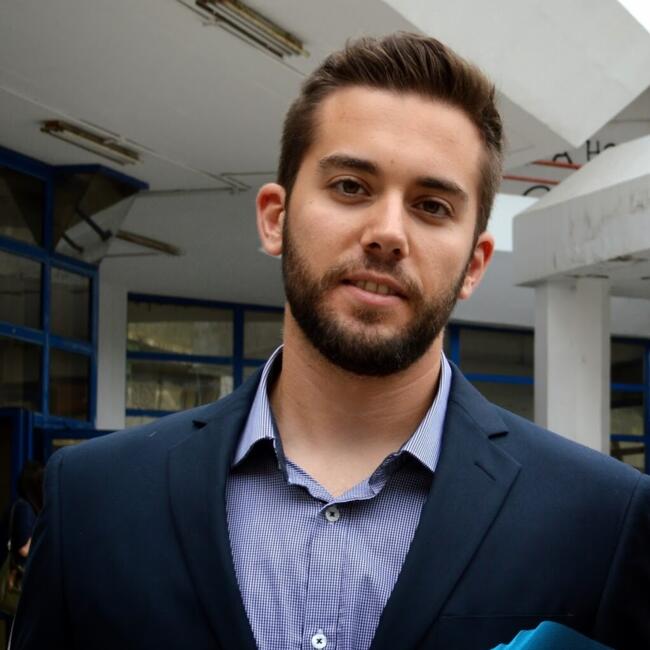 Babysitting job in Spata: Kostis