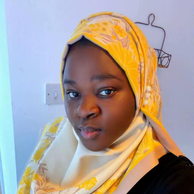 Babysitter in Chester: Olutosin