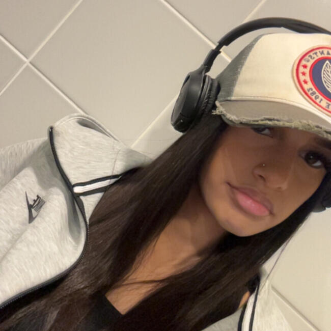 Babysitter in Montreuil: Singh