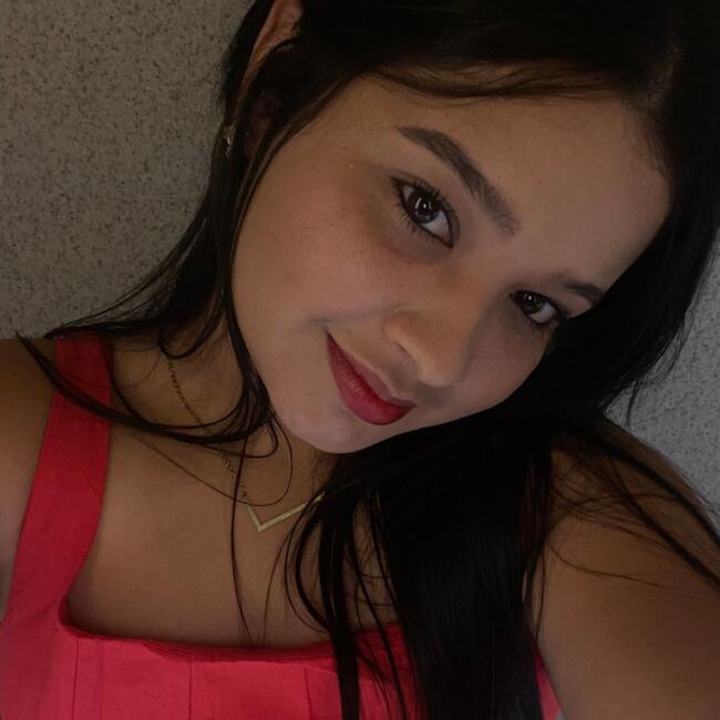 Babysitter in Manaus: Letícia
