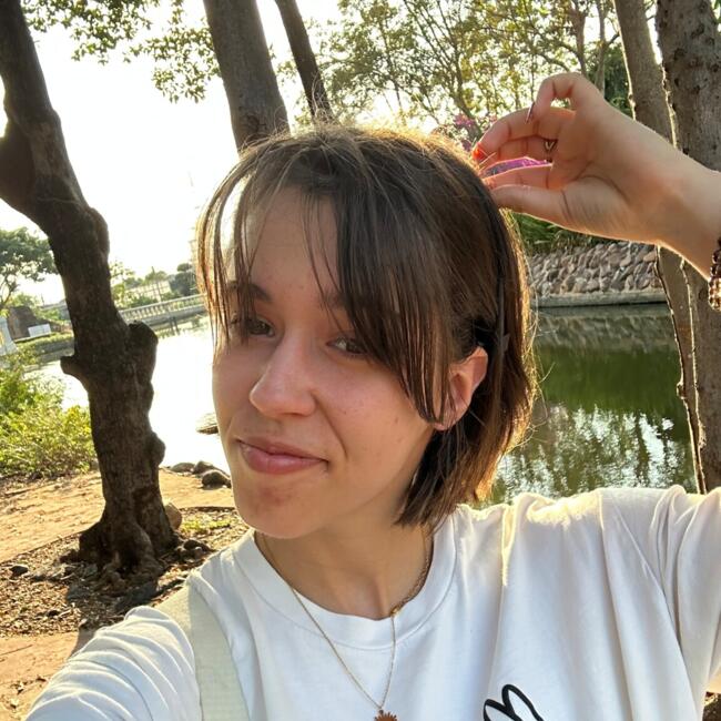 Babysitter in Bordeaux: Eloïse