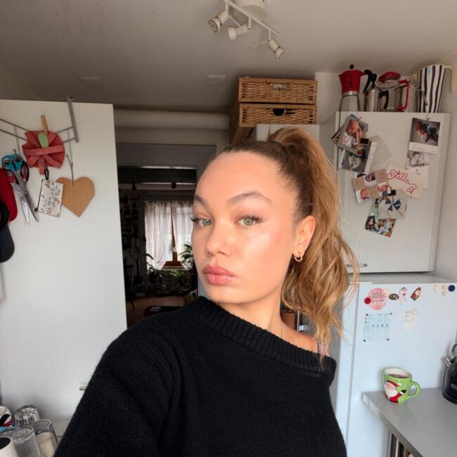 Babysitter in Biel: Stella