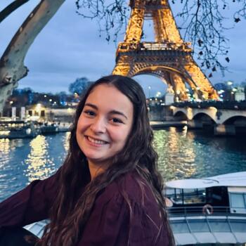 Babysitter in Le Bignon: Florine