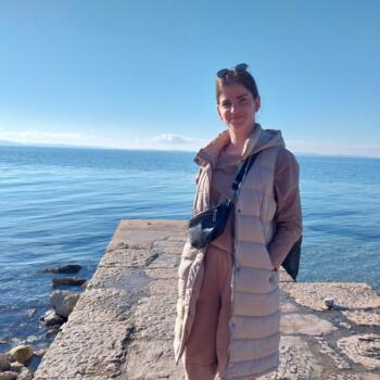 Babysitter in Ptuj: Tina