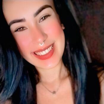 Babysitter in São Carlos: Mariana