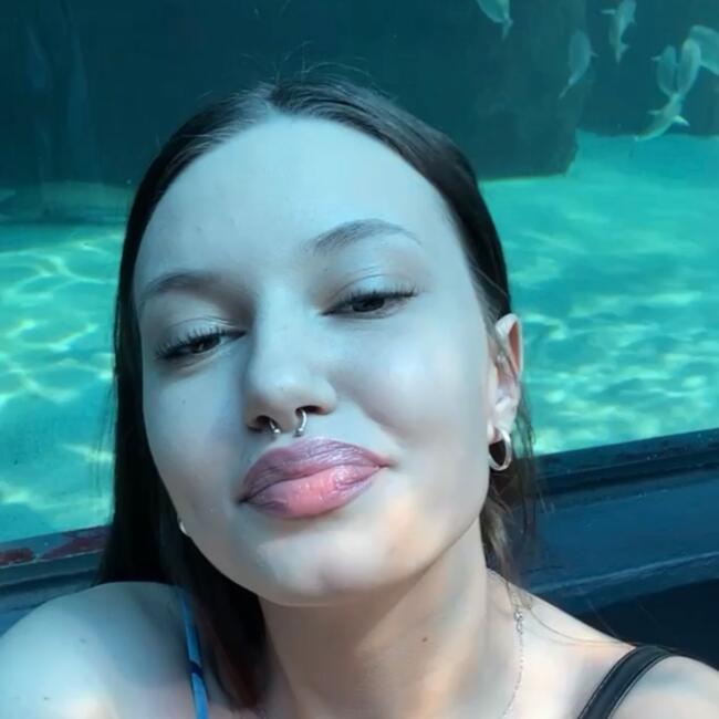 Babysitter in Bothasig: Ronel