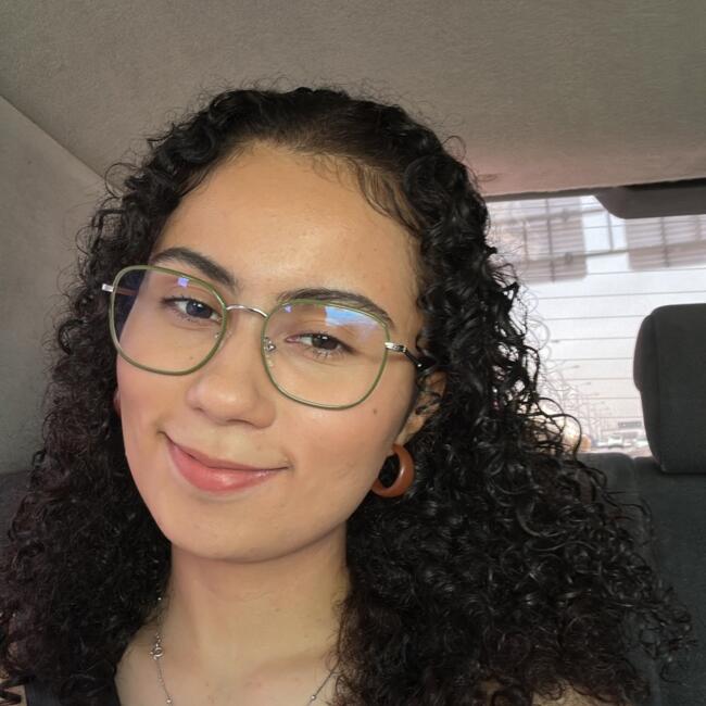 Babysitter in San Juan de Aznalfarache: Marion