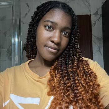 Babysitter em Charneca: Esperança