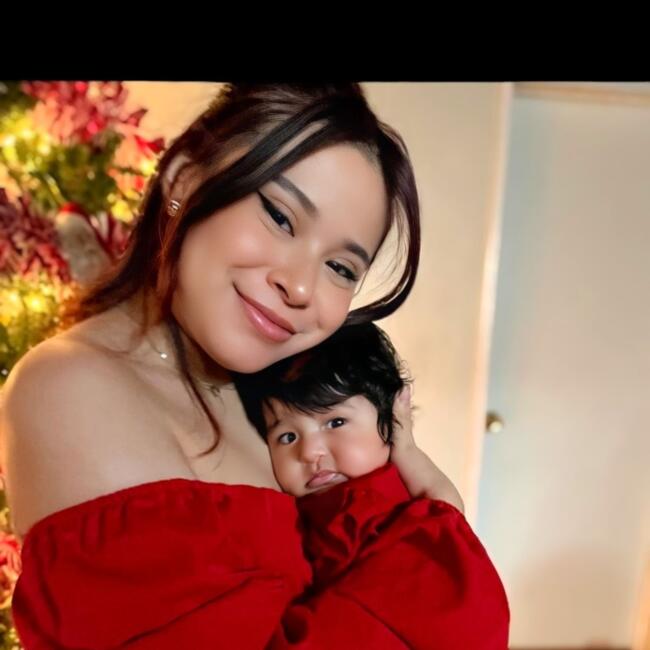 Babysitter in Moreno Valley: Samantha