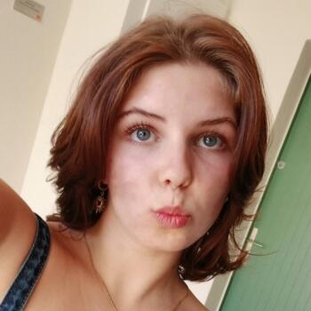 Babysitter in Thyez: Emma