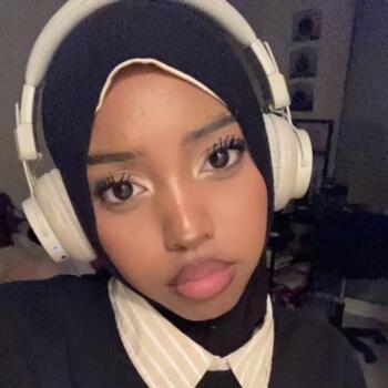 Babysitter in Lavaur: Diane