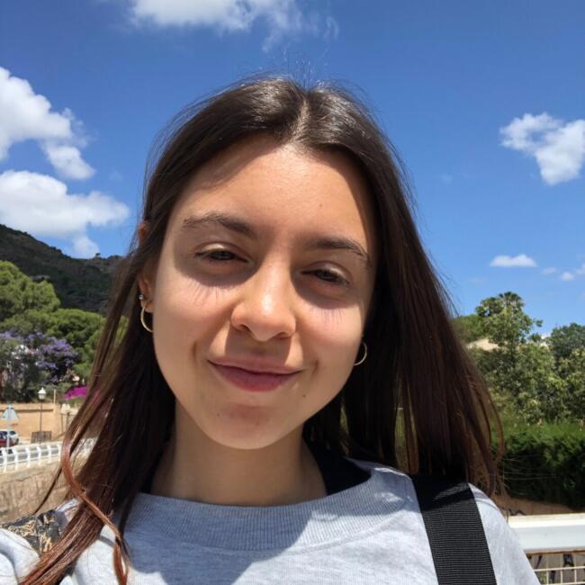 Babysitter in Valencia: Mirella