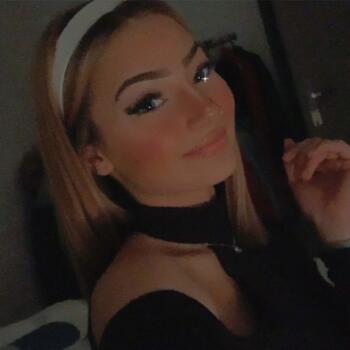 Baby-sitter in Tourcoing: Sarah