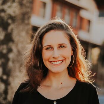 Babysitter in Blumenau: Larissa