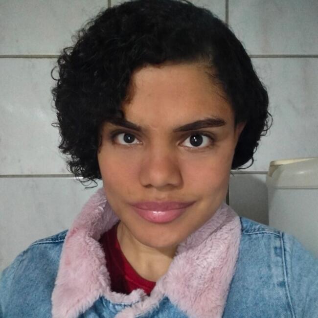 Babysitter in Curitiba: Tayane