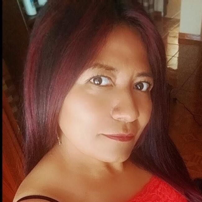 Babysitter in Pasto: Lucy