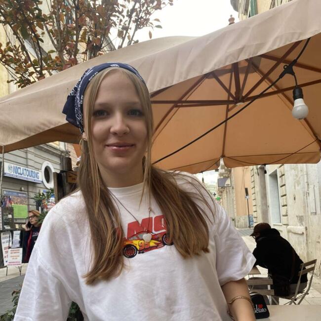 Babysitter in Stična: Tara