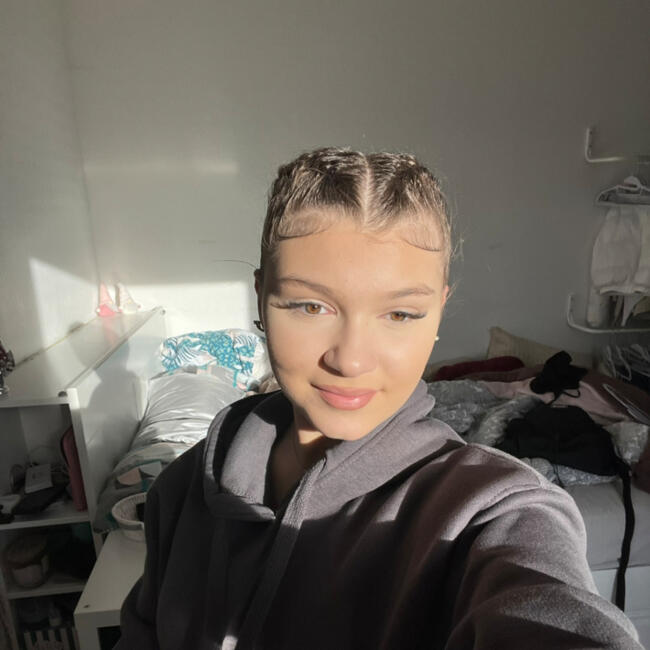 Babysitter in Sanem: Ena