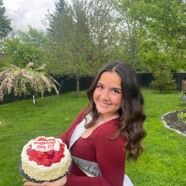 Babysitter in Kitchener: Abby