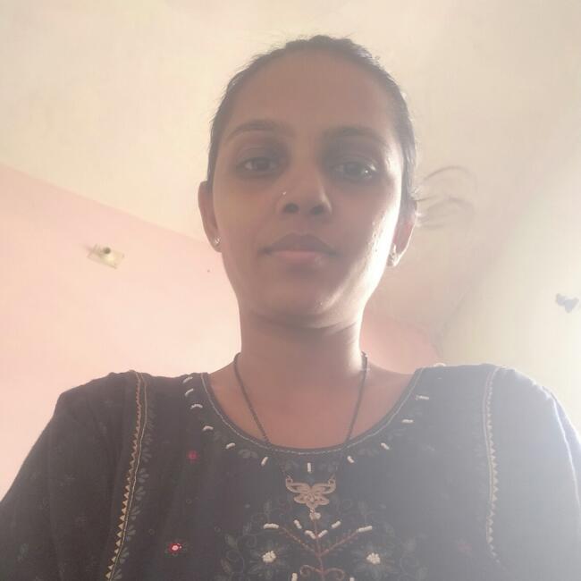 Nanny in Vadodara: Parul