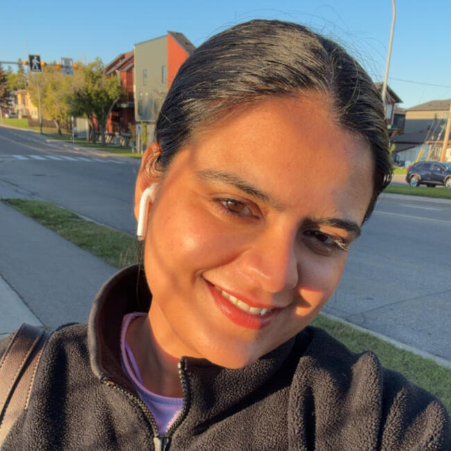Baby-sitter in Calgary: Navpreet
