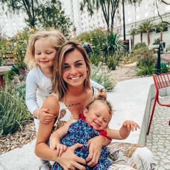 Babysitter in Las Vegas: Carolyn