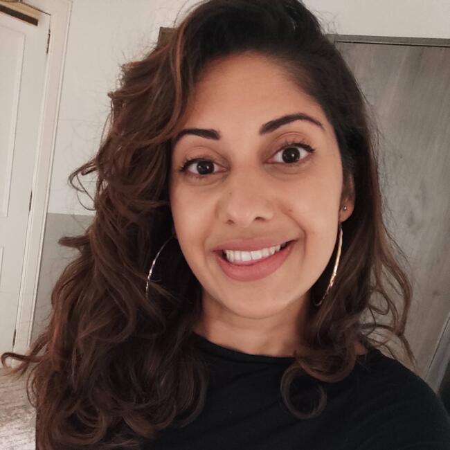 Babysitter in London: Armeena